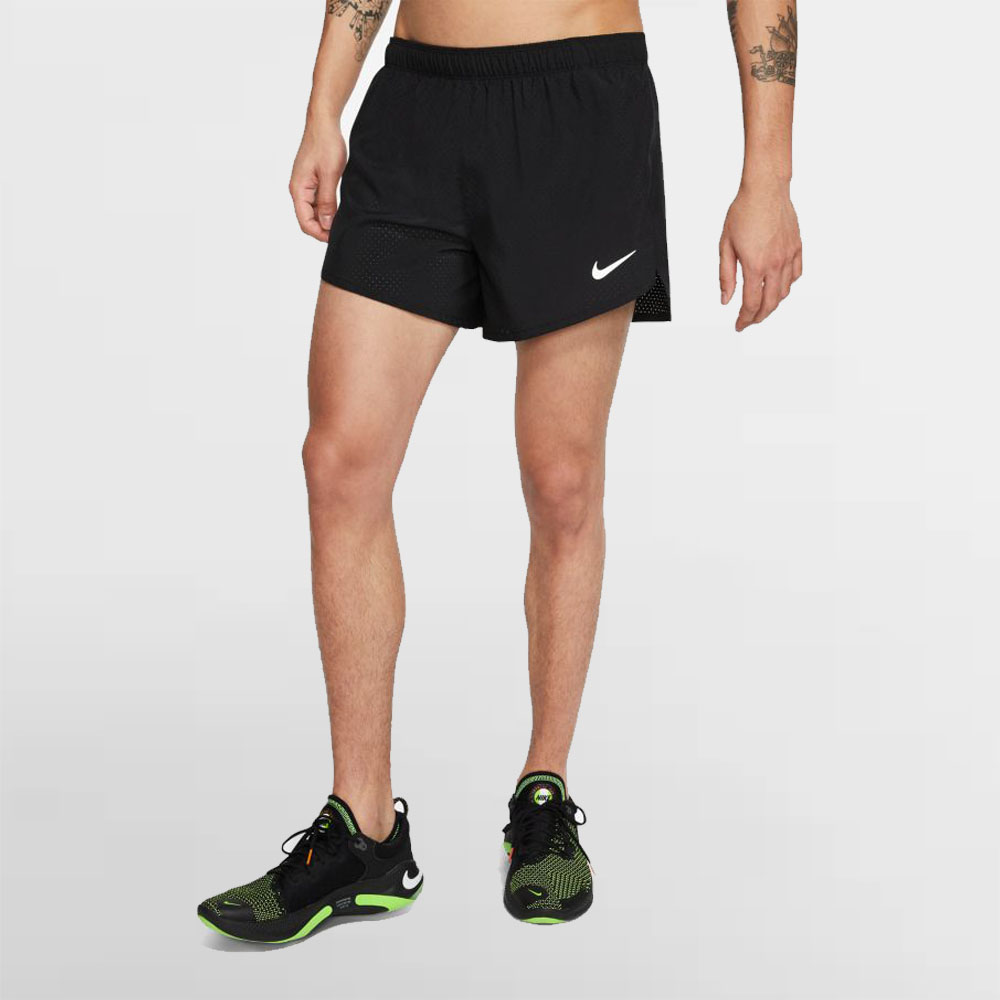 NIKE PANT. CORTO FAST 4IN SHORT - CJ7847 010