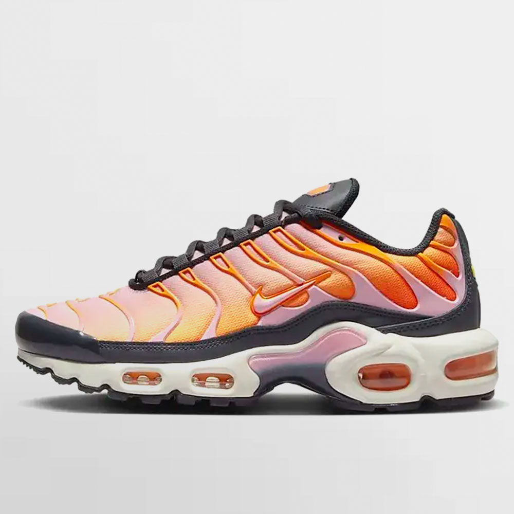 NIKE CALZADO W. AIR MAX PLUS - FB8478 001