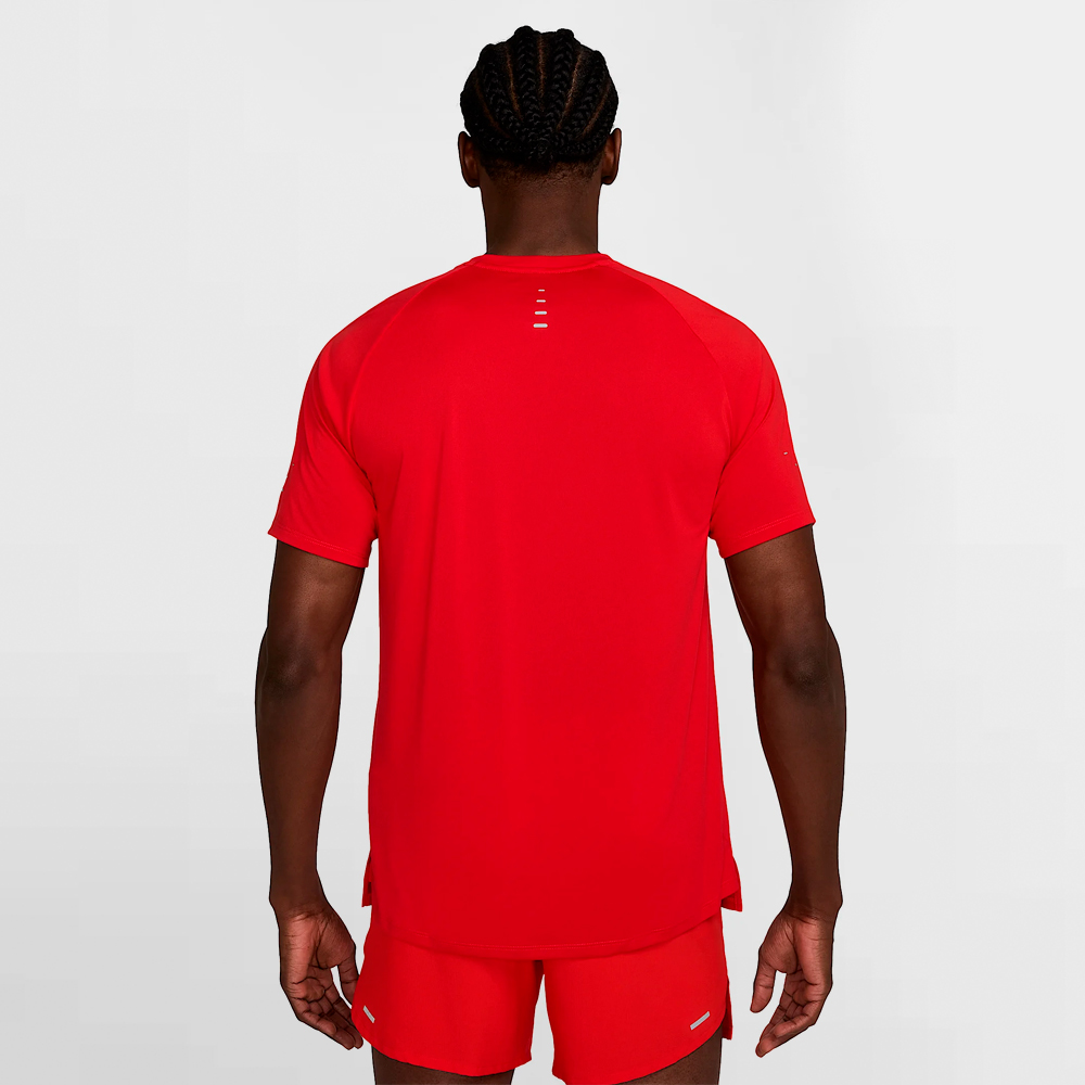 NIKE CAMISETA STRIDE - HV5203 657
