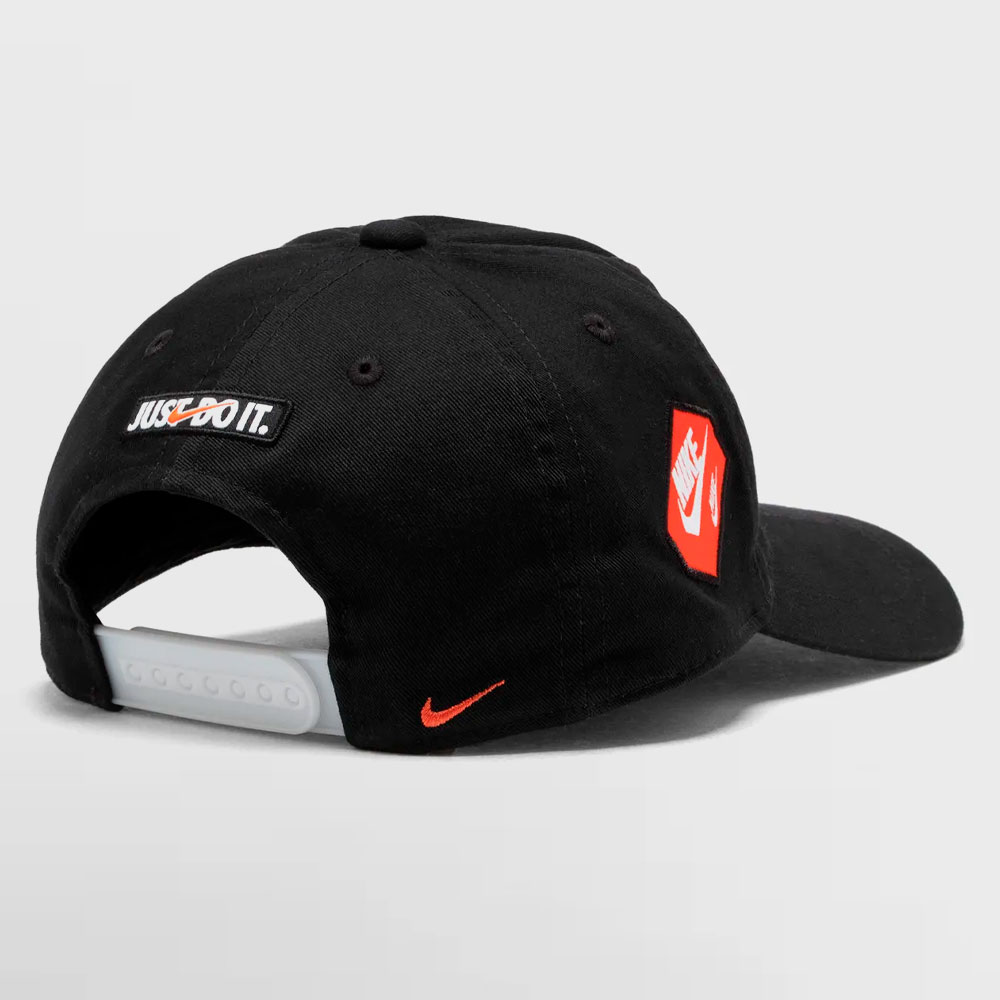 NIKE GORRA PATCH TOSS CLUB CAP - 8A3121 023
