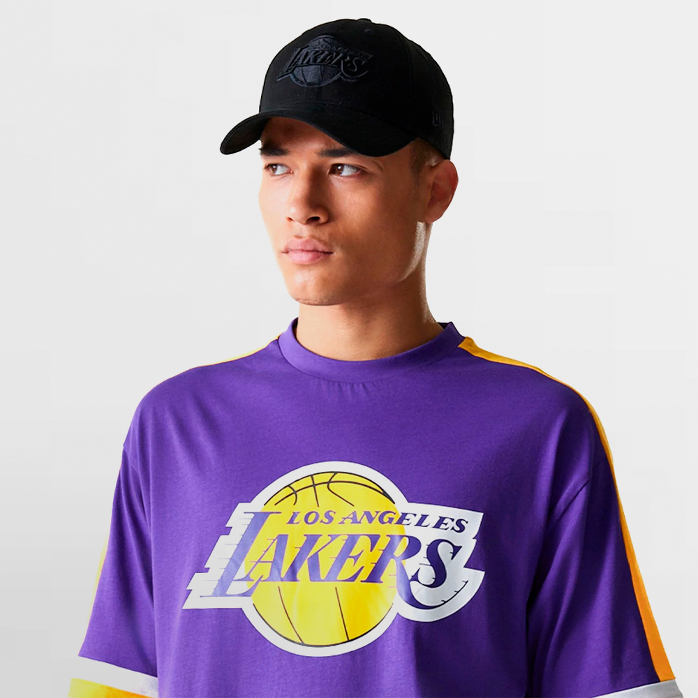 NEW ERA CAMISETA NBA PANEL OS TEE  ( LAKERS ) - 60596252
