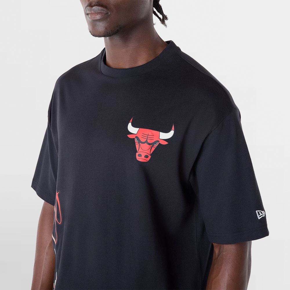 NEW ERA CAMISETA NBA FONT GRAPHC TEE ( BULLS ) - 60596429