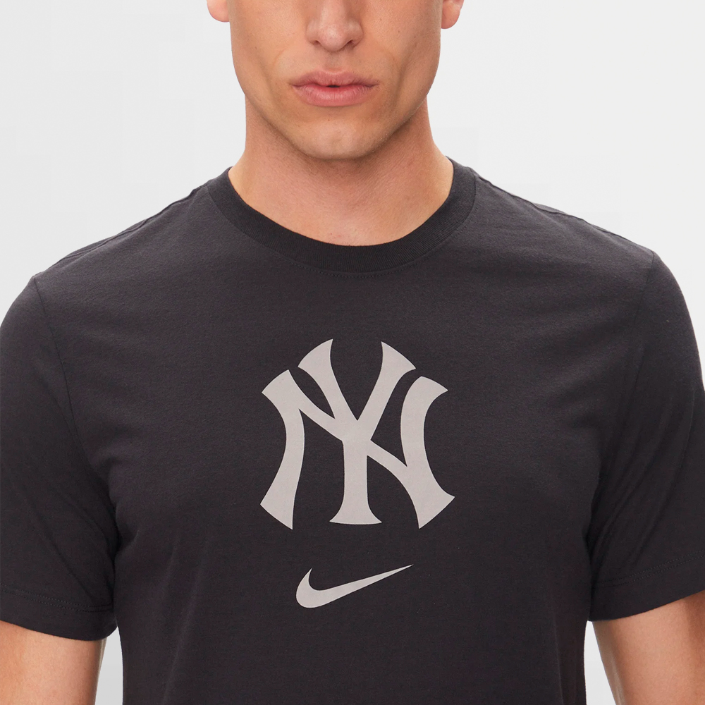 NIKE CAMISETA EARLY WORK TEE ( YANKEES ) - 034J-4FA-NK-L84
