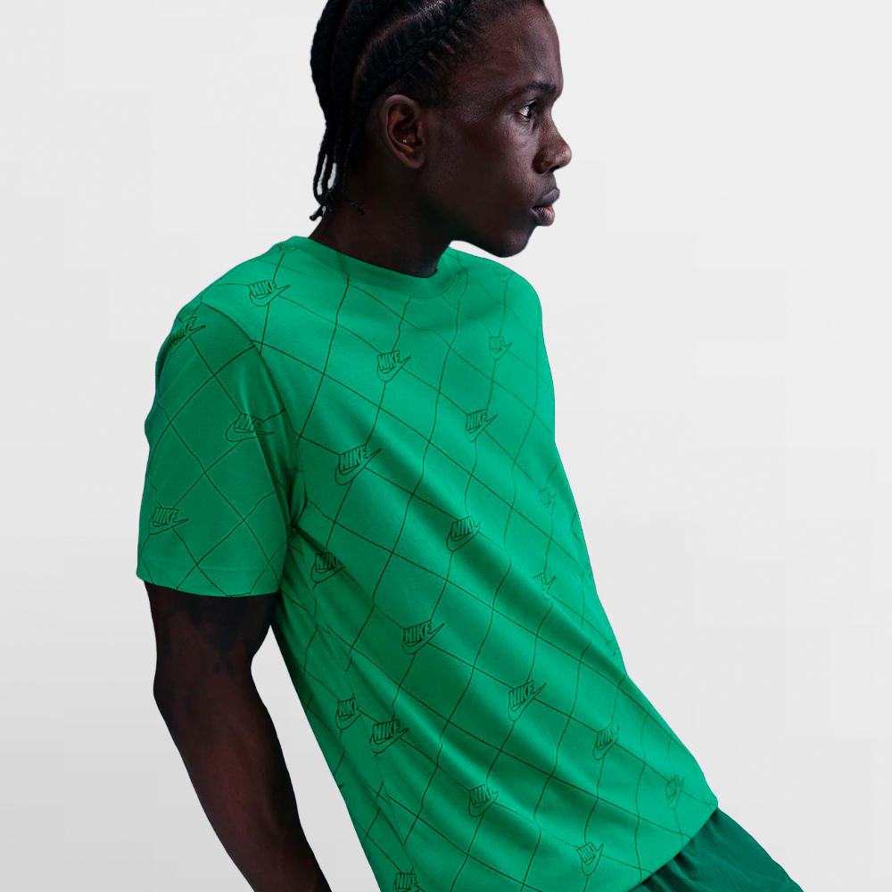 NIKE CAMISETA NSW TEE AOP SSNL CLUB - HQ9169 324
