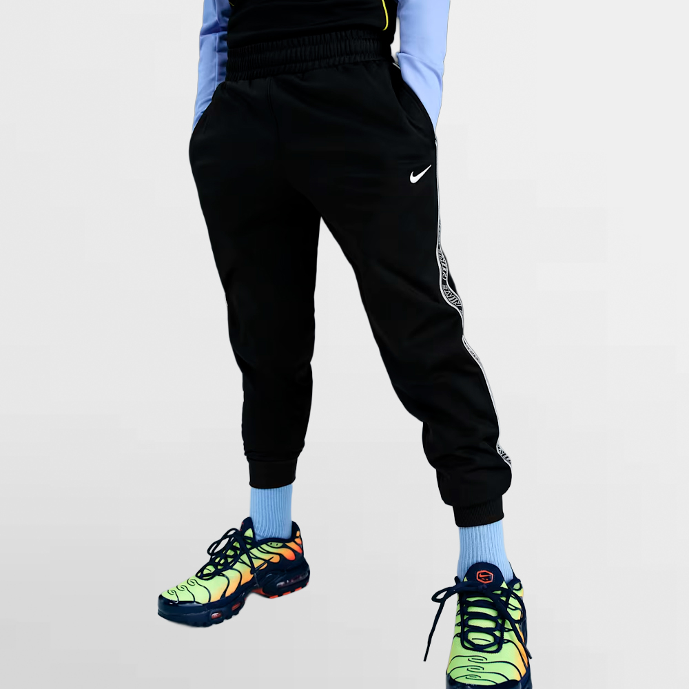 NIKE PANTALON K. SW DF CLUB POLY+ JGGR - HQ9322 010