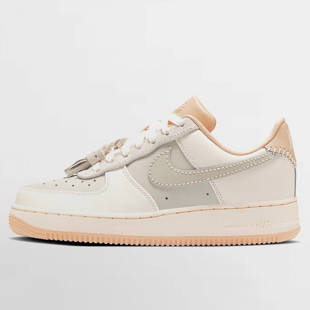 NIKE CALZADO W. AIR FORCE 1 07 - HV1813 001