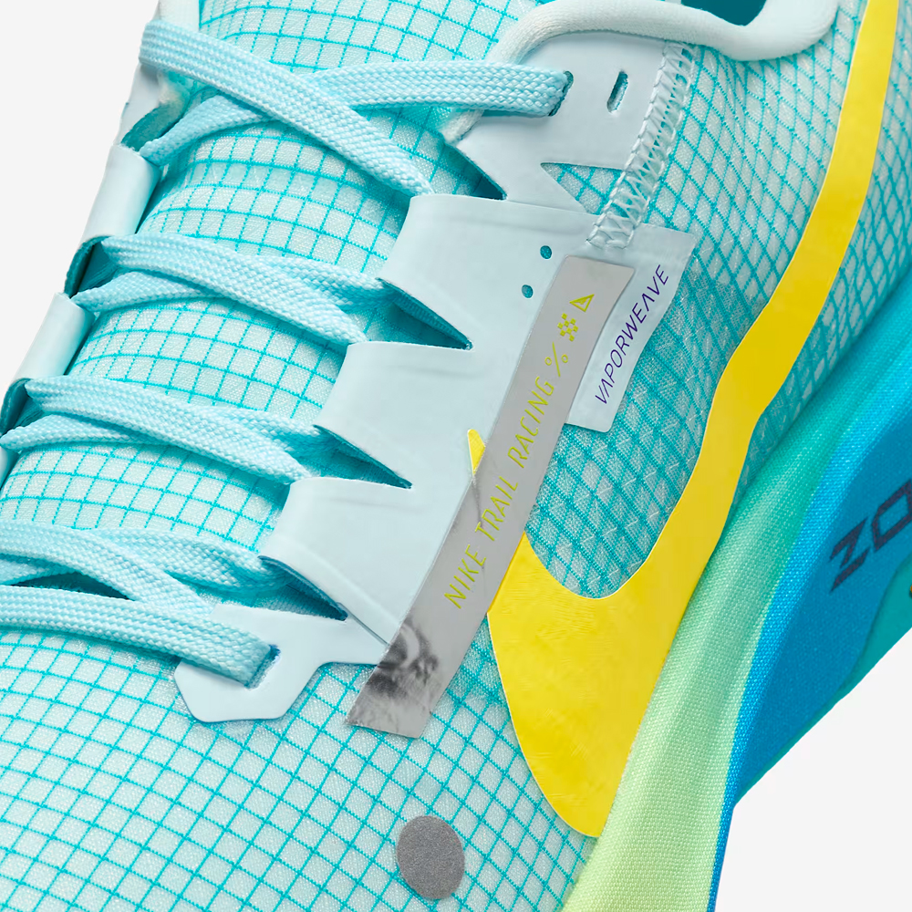 NIKE CALZADO ULTRAFLY - DX1978 301