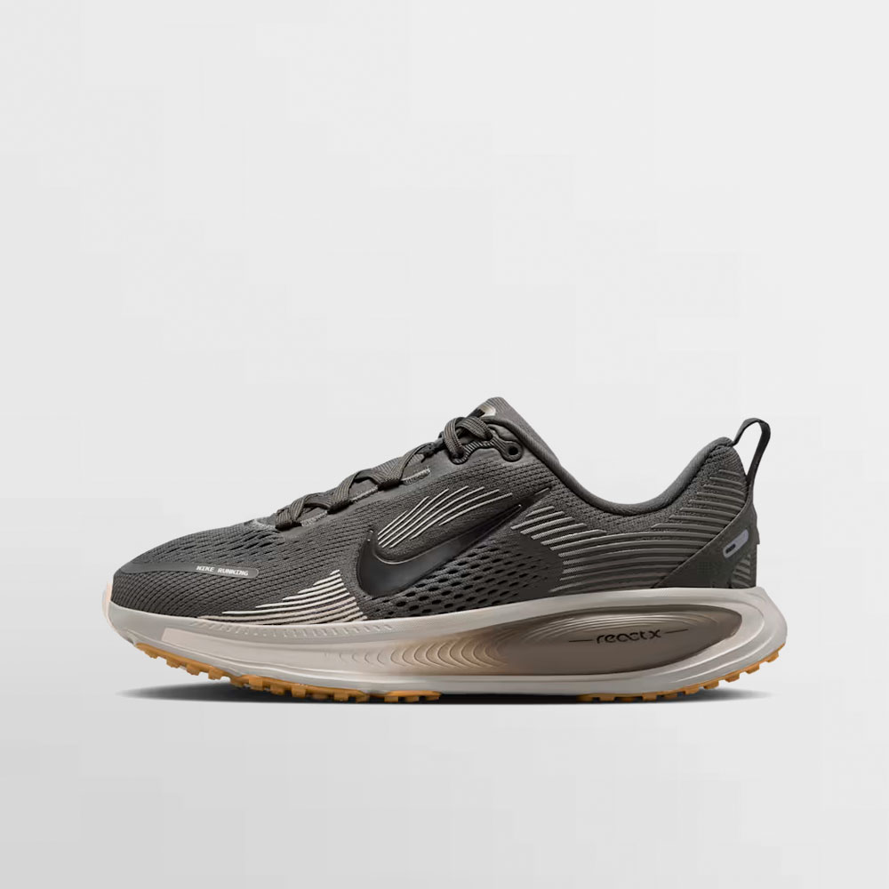 NIKE CALZADO VOMERO 18 GS - HQ2157 200