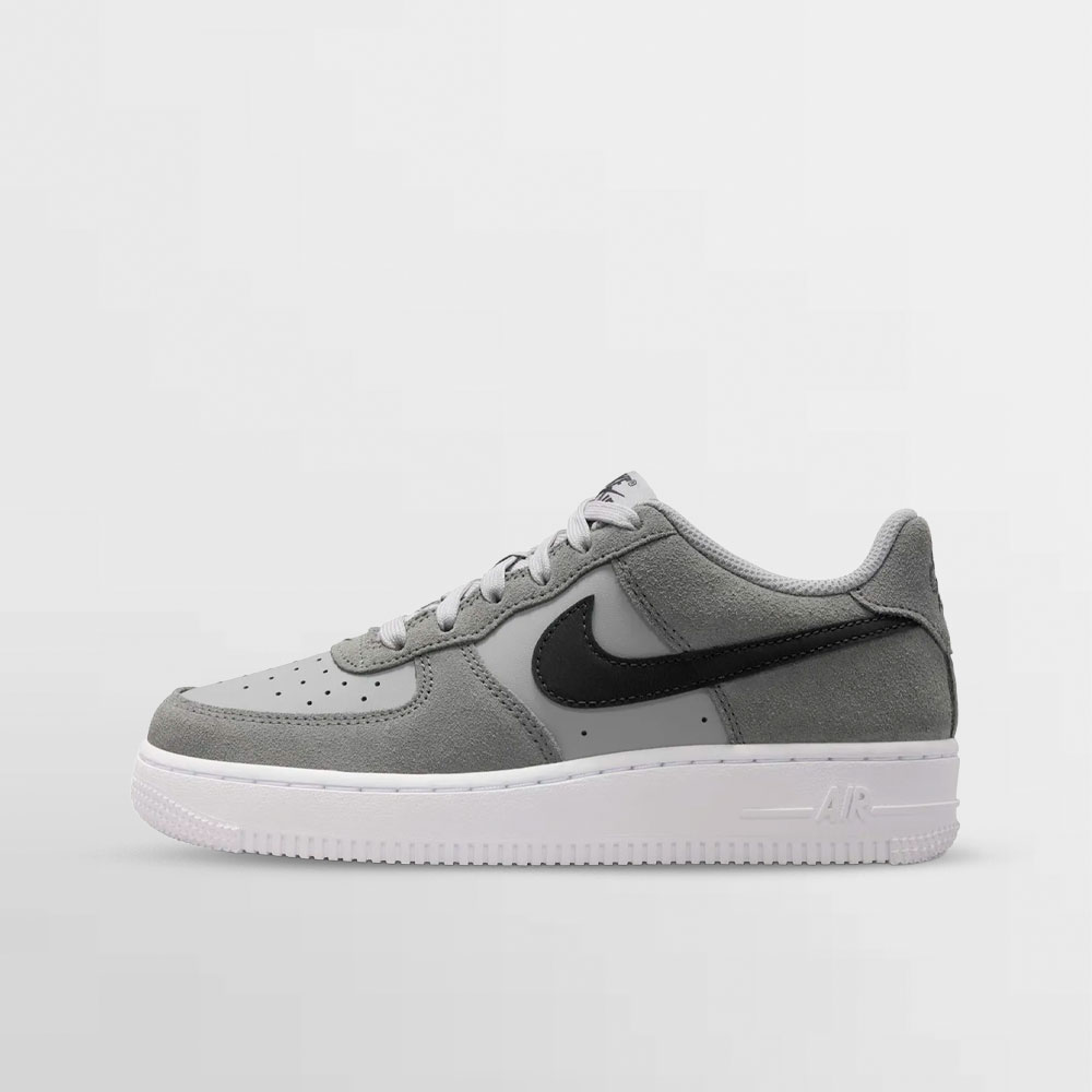 NIKE CALZADO AIR FORCE 1 ESSENTIAL+ GS - IQ2743 001