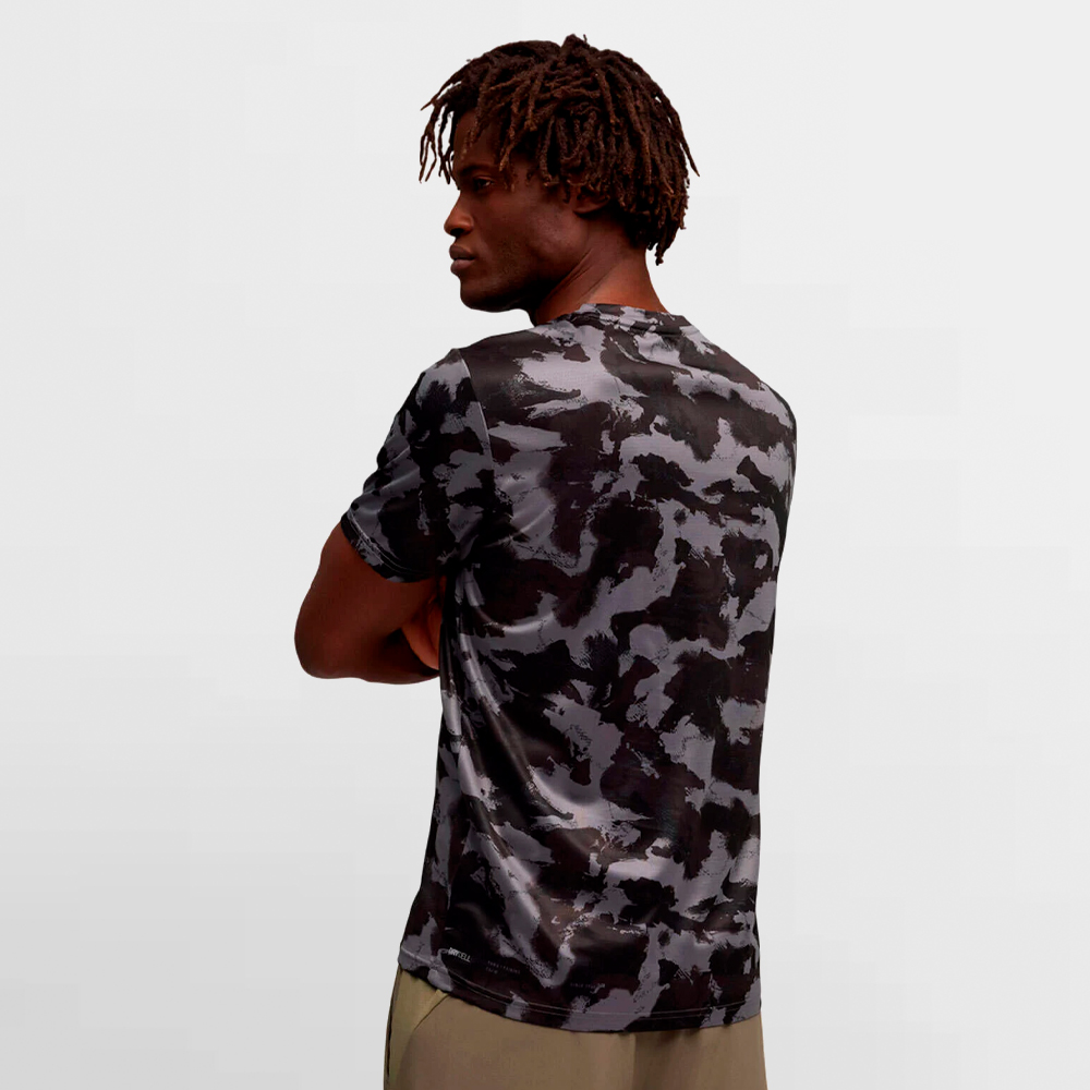 PUMA CAMISETA TAD ESSENTIALS AOP TEE - 528538 01
