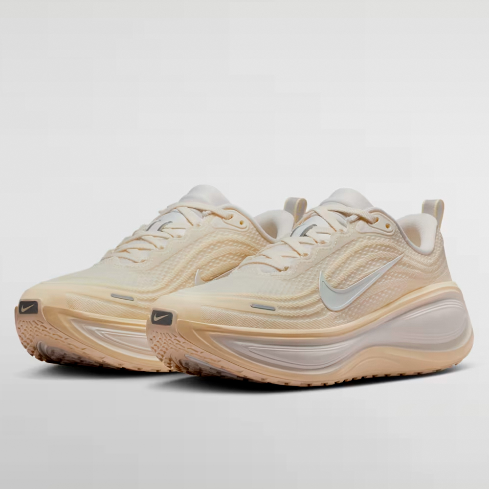 NIKE CALZADO W. VOMERO PLUS - HV8154 105