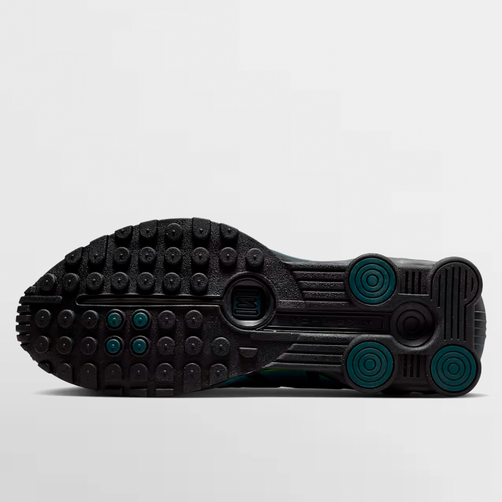 NIKE CALZADO SHOX R4 SE - IM6596 001