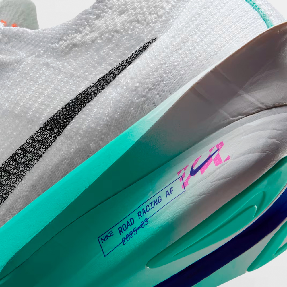 NIKE CALZADO ALPHAFLY 3 - FD8311 104