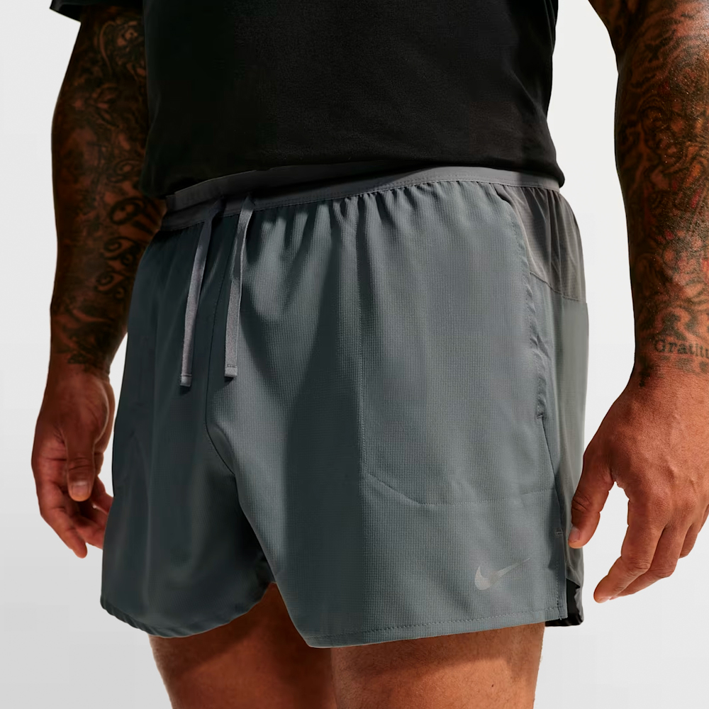 NIKE PANT. CORTO STRIDE 5