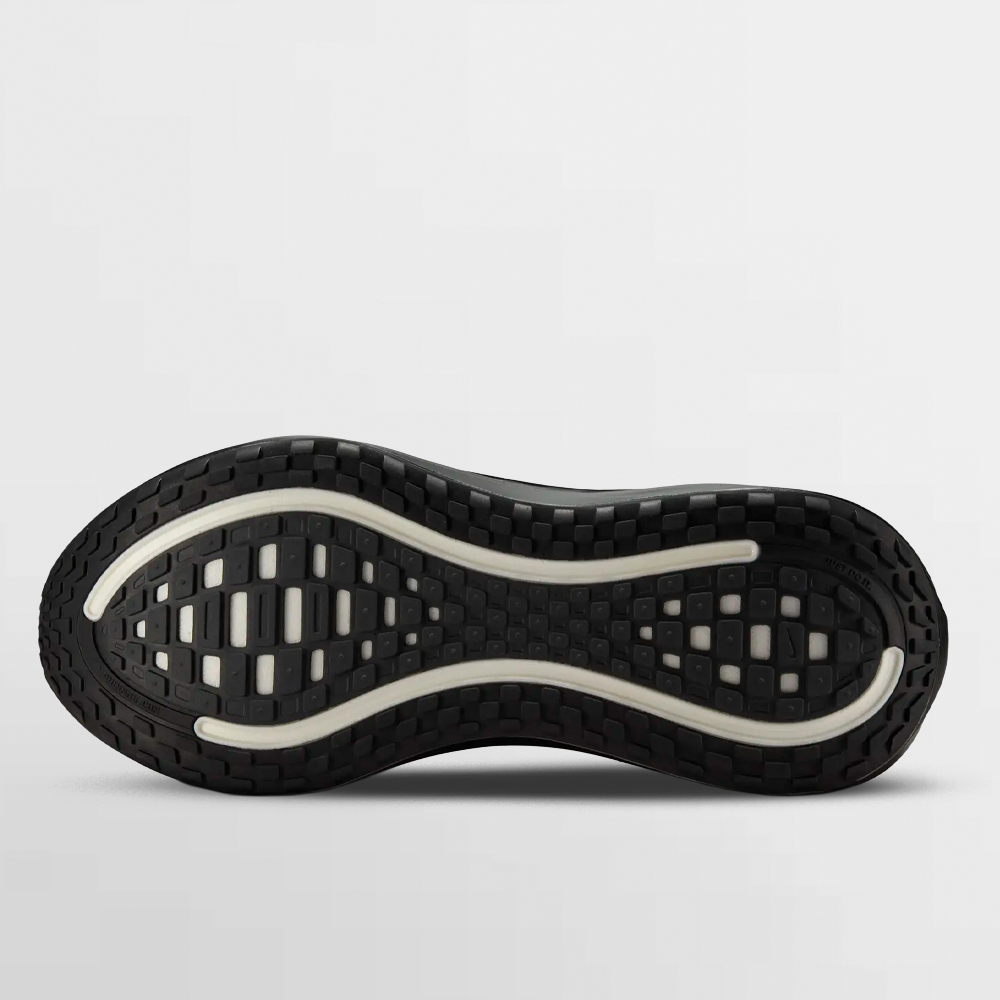 NIKE CALZADO W. VOMERO PLUS - HV8154 001