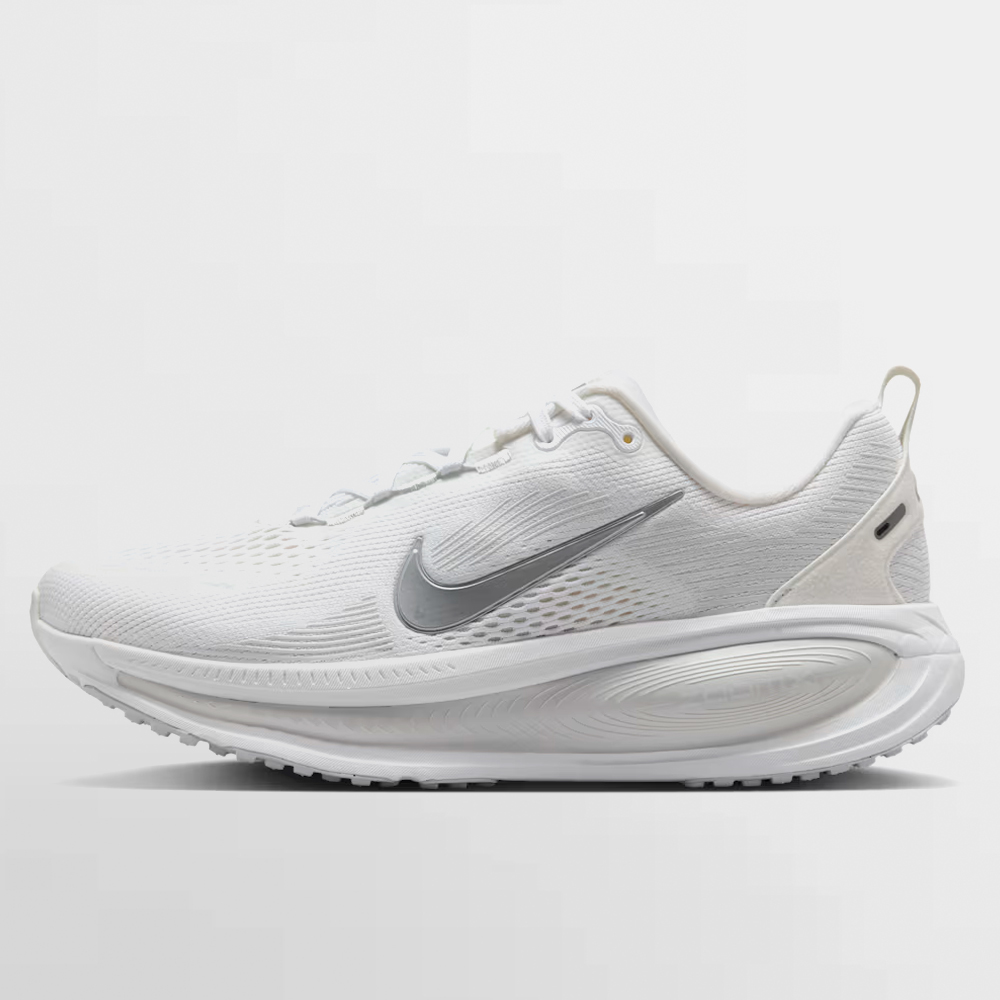 NIKE CALZADO W. VOMERO 18 - HM6804 104